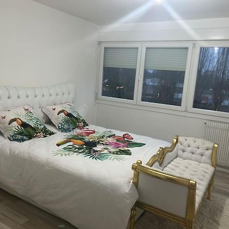 Appartement A Straatsburg Buitenkant foto